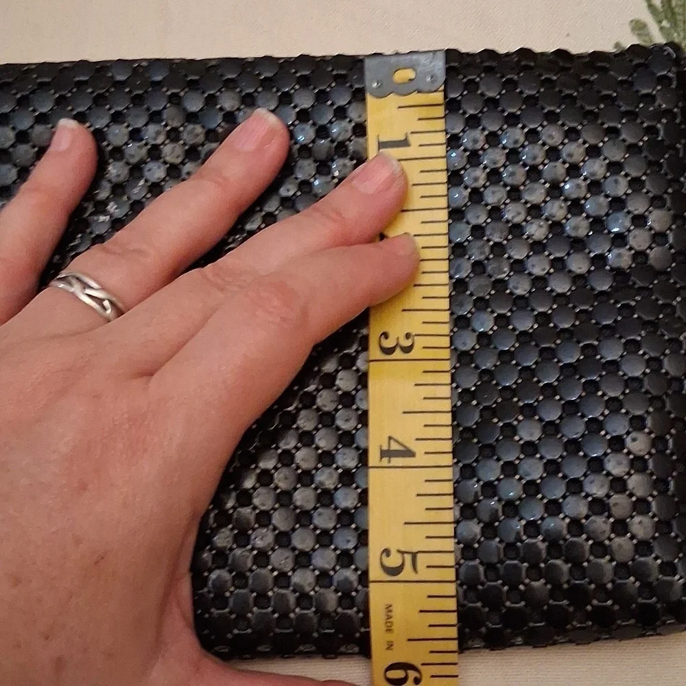 Oromesh Metal Black Vintage Clutch